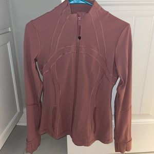 size 8 lululemon define jacket in perfect condition
